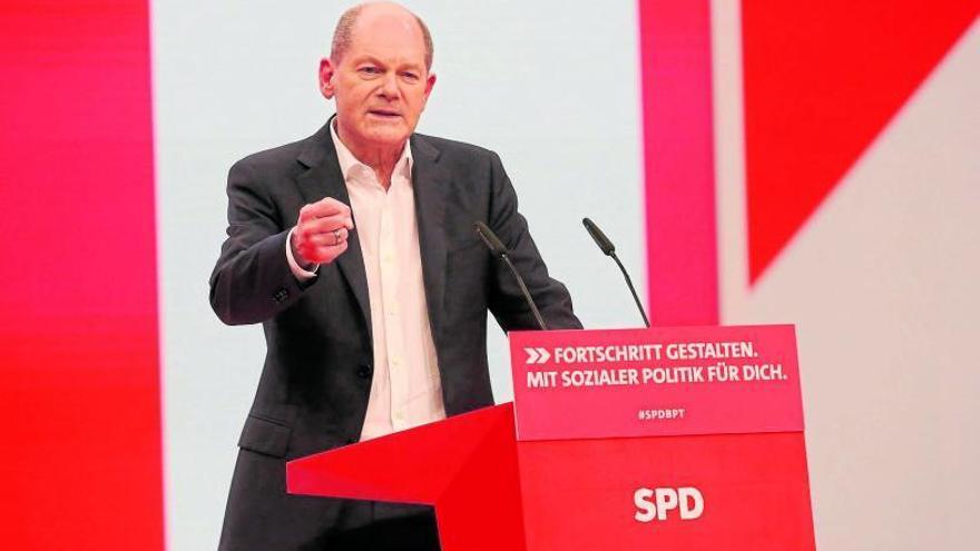 El canciller federal alemán Olaf Scholz, ayer durante el congreso federal del SPD en Berlín, Alemania. Foto: Efe