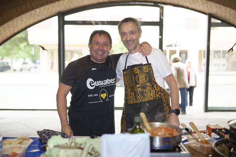 Kantu Afaria y concurso gastronómico en las Agorreko Santikutzak de Legazpi