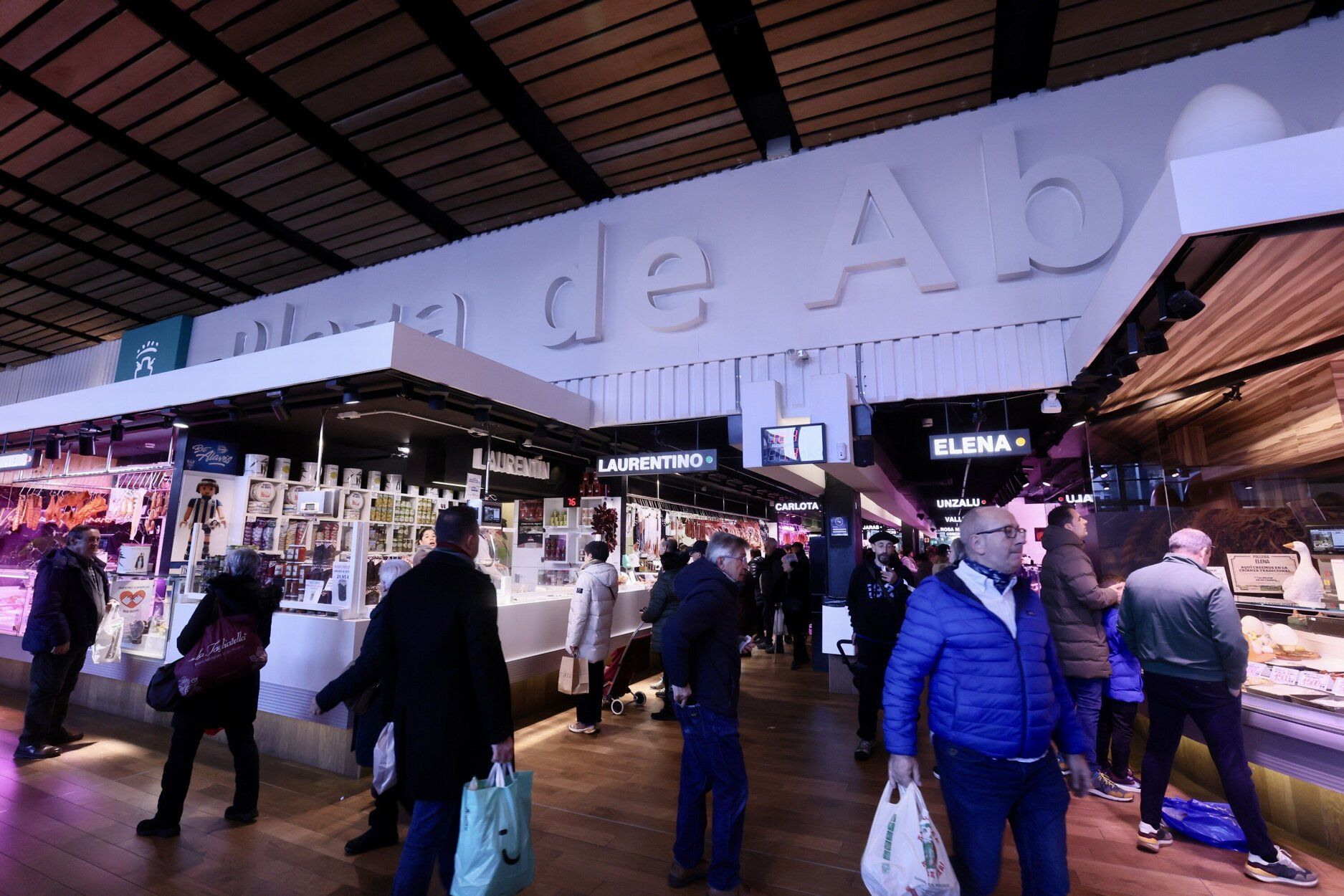 En imágenes: La despensa de Vitoria del Mercado de Abastos cumple 50 años