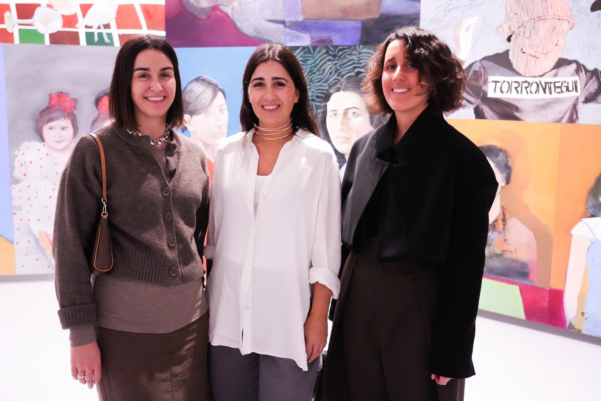 Las tres hijas de Rut Olabarri: Begoña, Inés y María Eguidazu Olabarri.