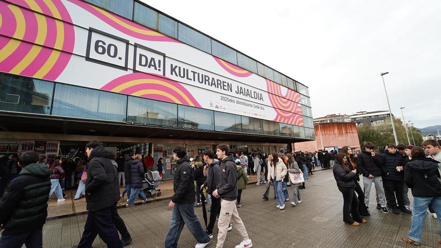 Durangoko Azoka se detiene para denunciar el genocidio en Palestina