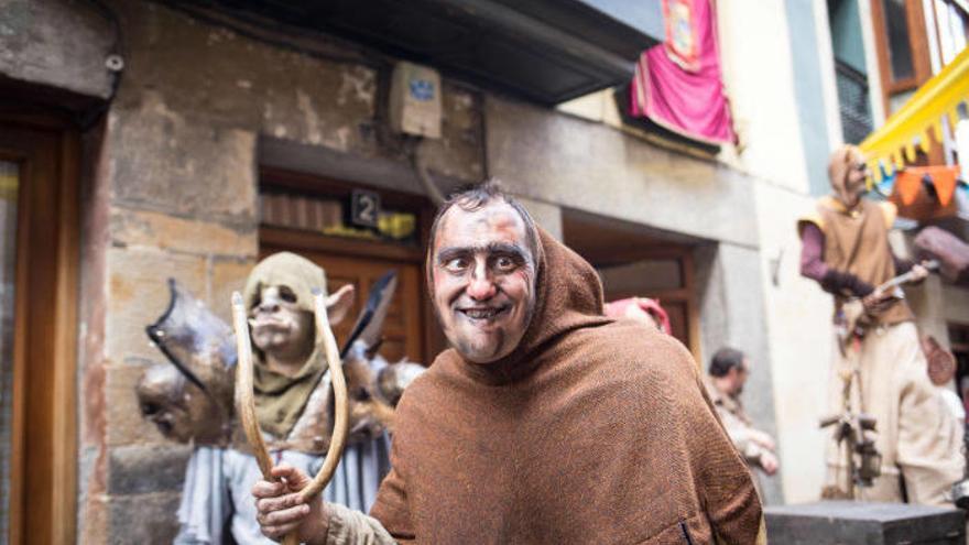 24 compañías tomarán la calle.