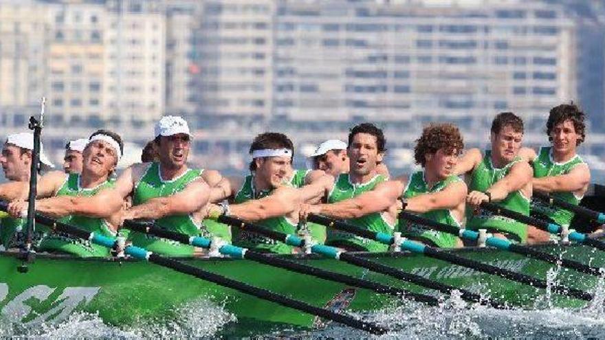 Hondarribia sorprende en Moaña y Astillero es el nuevo líder