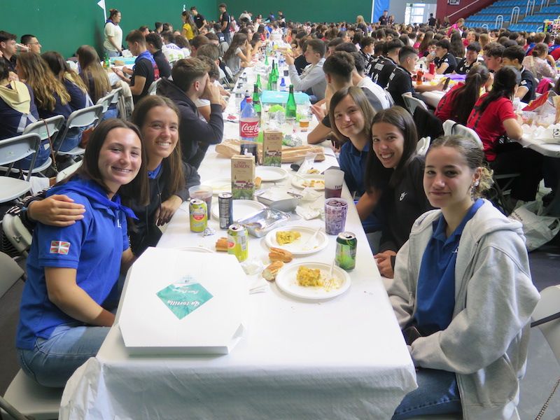 El Día de las Cuadrillas de fiestas de Urretxu, en imágenes