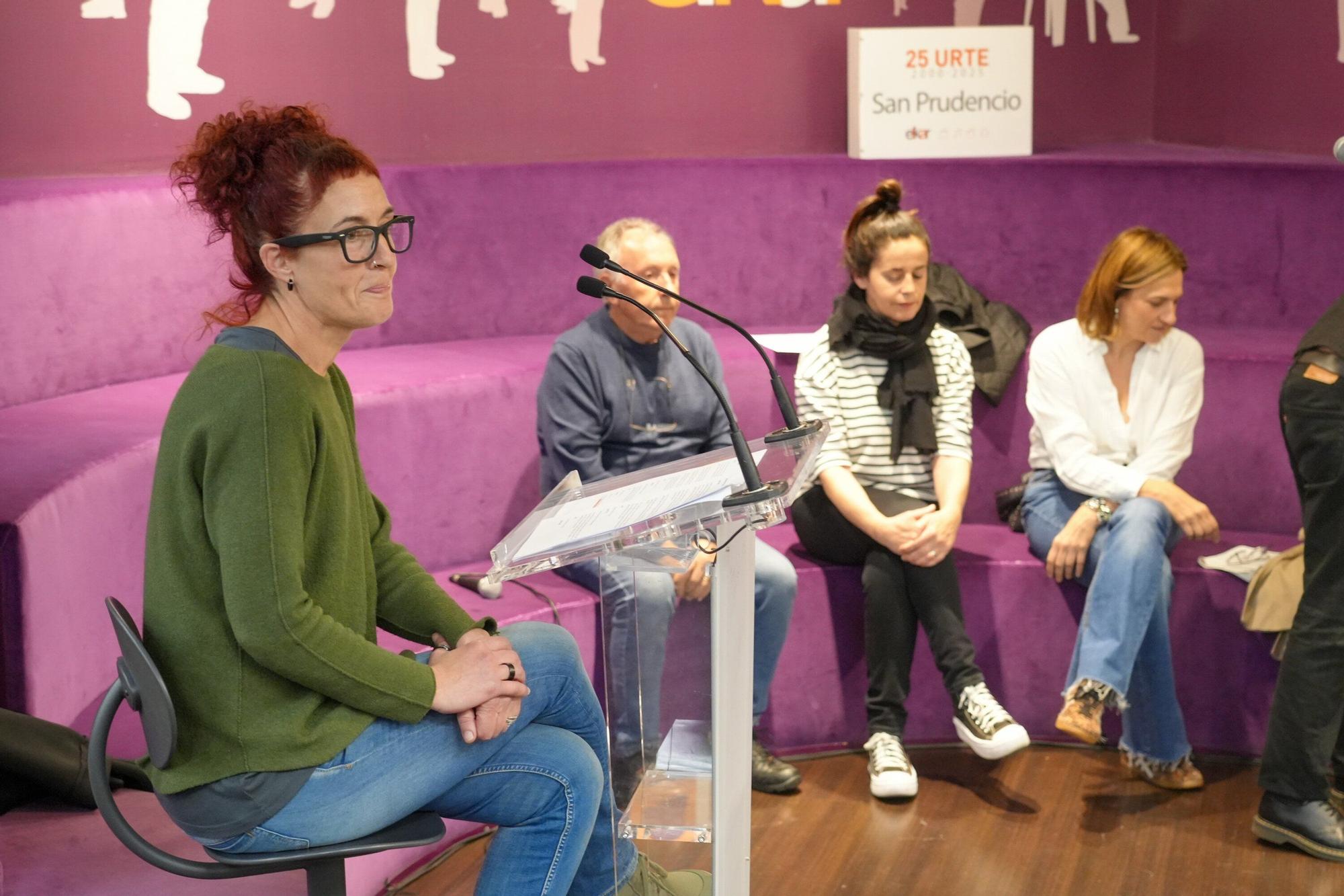 En imágenes: Elkar celebra 25 años en la calle San Prudencio