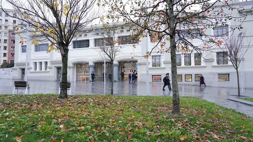 Impresoras 3D, láser, robots Lego, gafas de realidad virtual y software se abren paso en el ocio juvenil de Bilbao