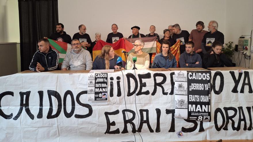 “Basta de símbolos franquistas”: sindicatos y colectivos, por el derribo de Los Caídos