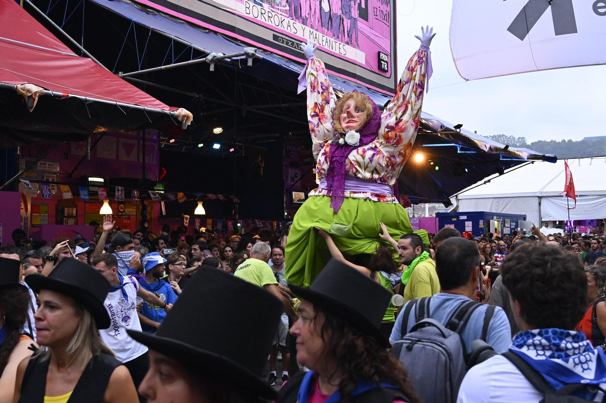 Bilbao está de fiesta: fotos del primer día de Aste Nagusia 2025
