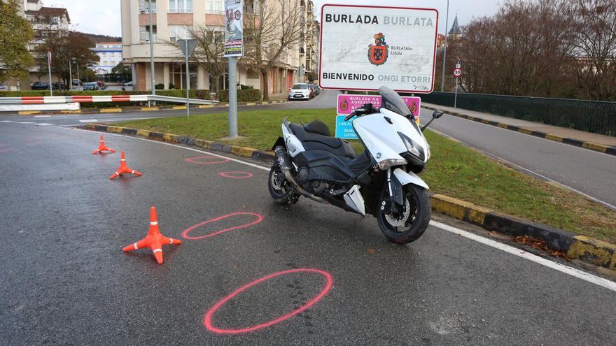 Fallece una mujer de 49 años en un accidente de moto en Burlada