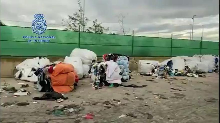 Detenidos un padre y dos hijos por explotar a 21 inmigrantes en su empresa.