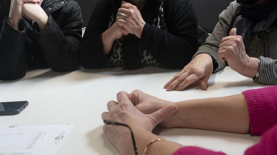 Katearen Loturak pide a la Diputación avances en la ejecución del centro de patología dual