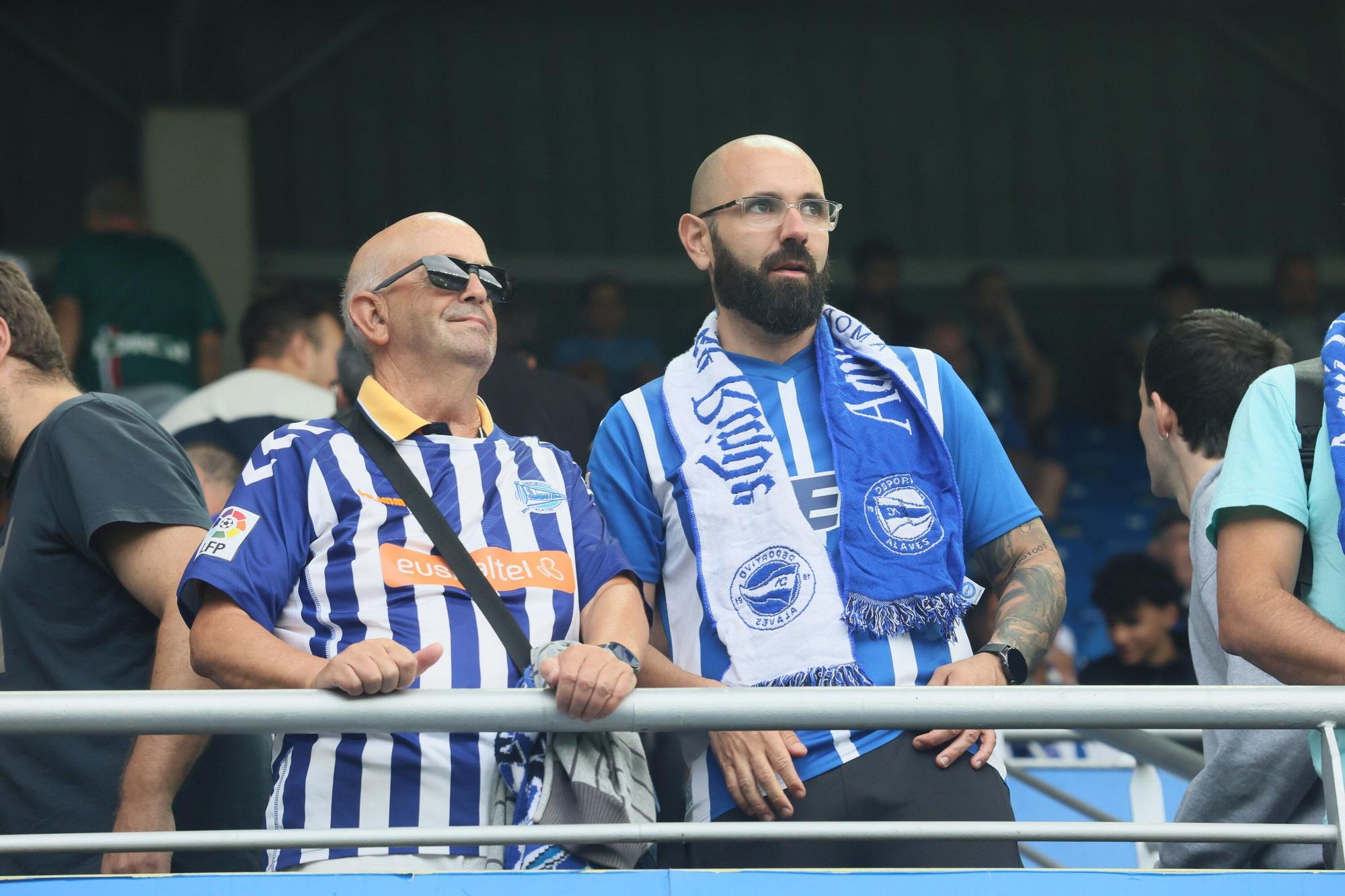 En imágenes: Mendizorroza no pudo disfrutar de un triunfo albiazul (Búscate en la grada)