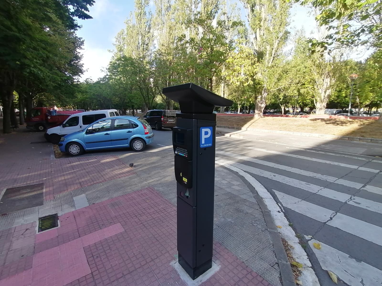 Nuevos parquímetros de la OTA en la calle Abendaño