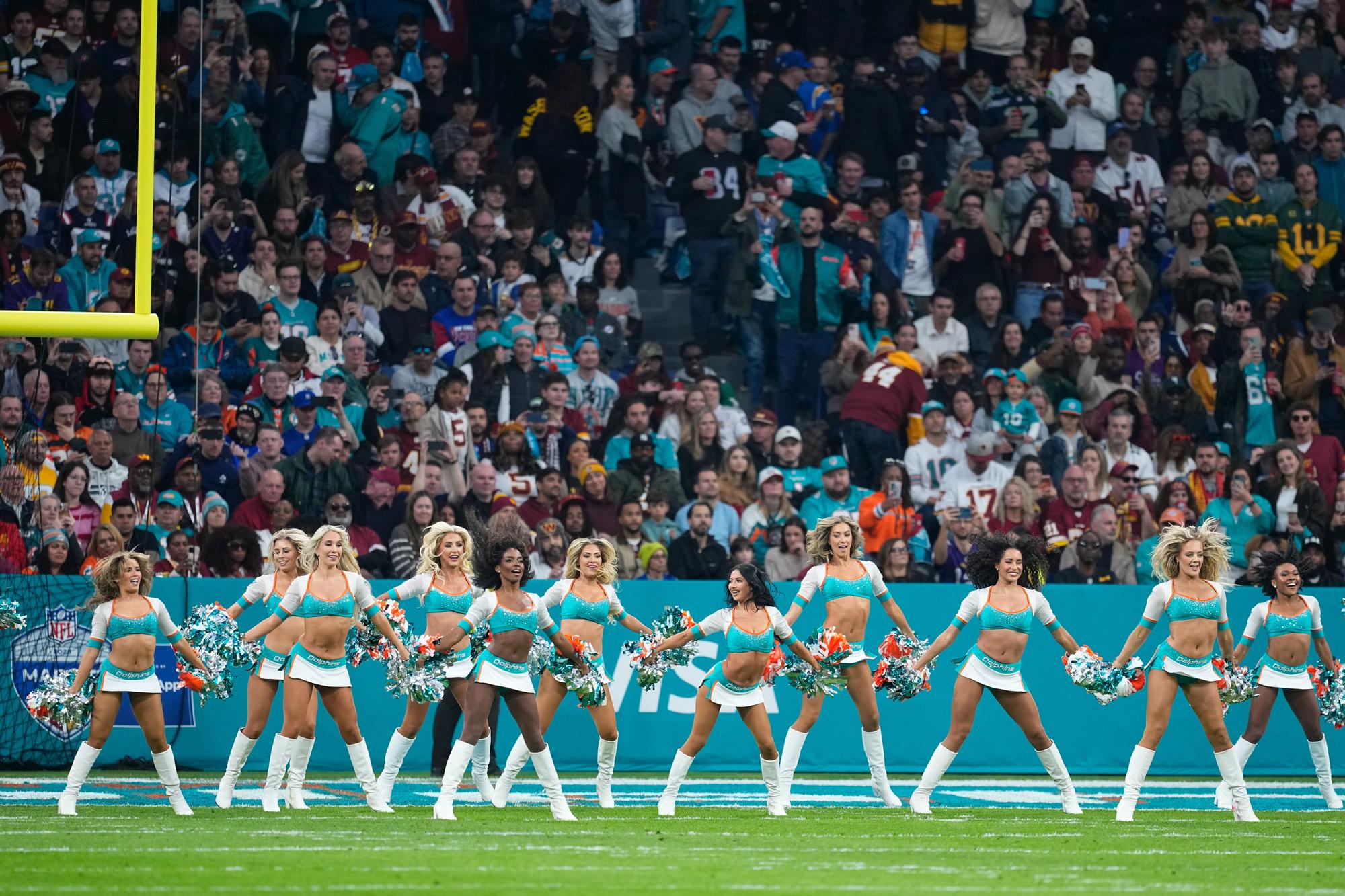 En imágenes: Los Dolphins ganan en la prórroga (16-13) a los Commanders en el histórico primer partido de la NFL en España