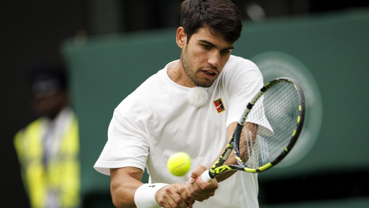 Carlos Alcaraz, en un entrenamiento este año en Wimbledon.