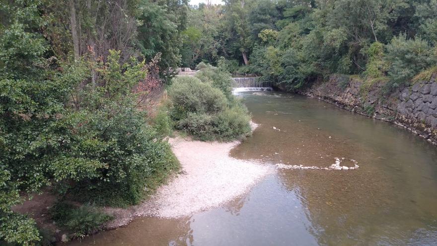 Muere un joven de 28 años tras ahogarse en el río Arga en Huarte