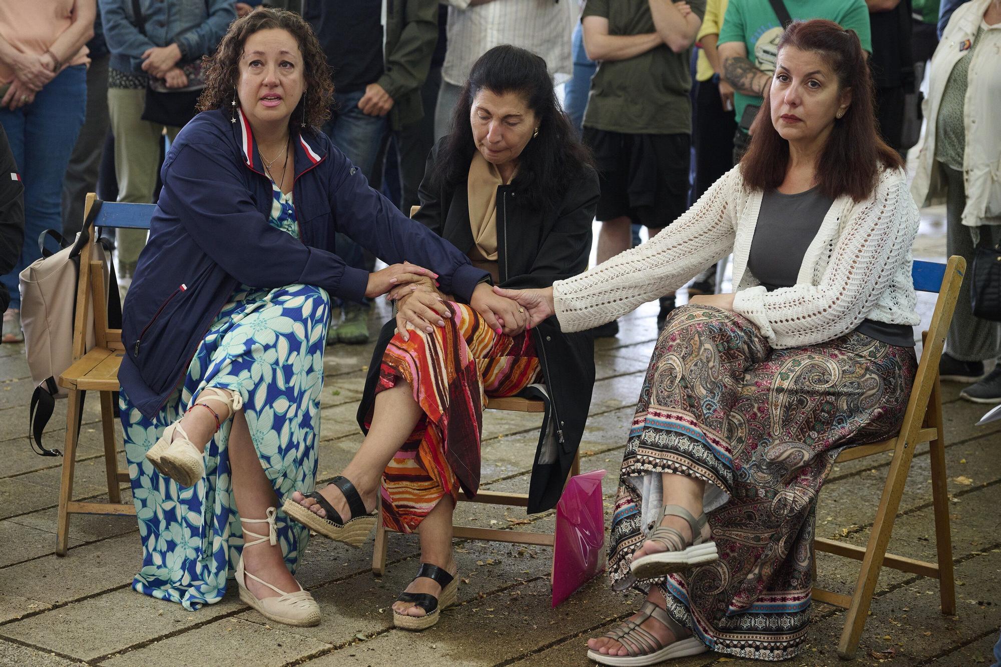 Ana Ollo entrega los restos del joven estadounidense fusilado a su familia en Berriozar
