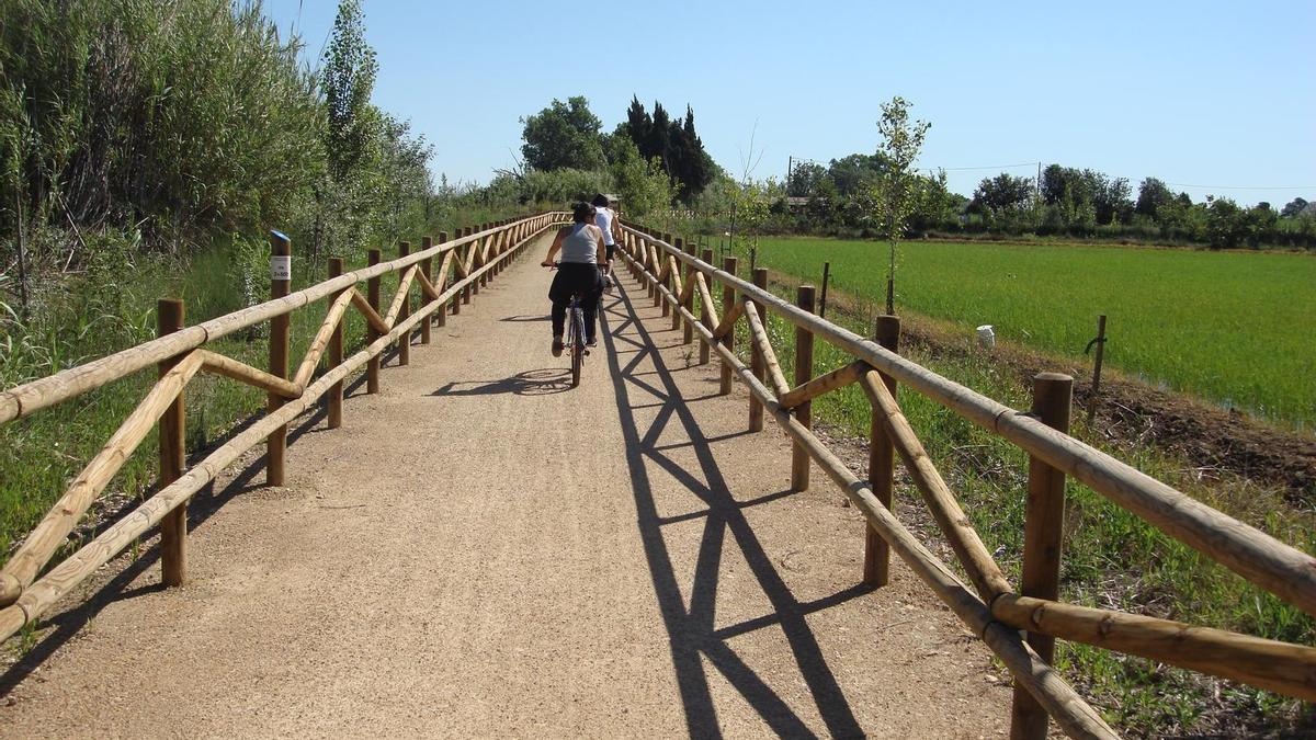 El trazado del Camí de Sirga es encuentra perfectamente cuidado y señalizado.