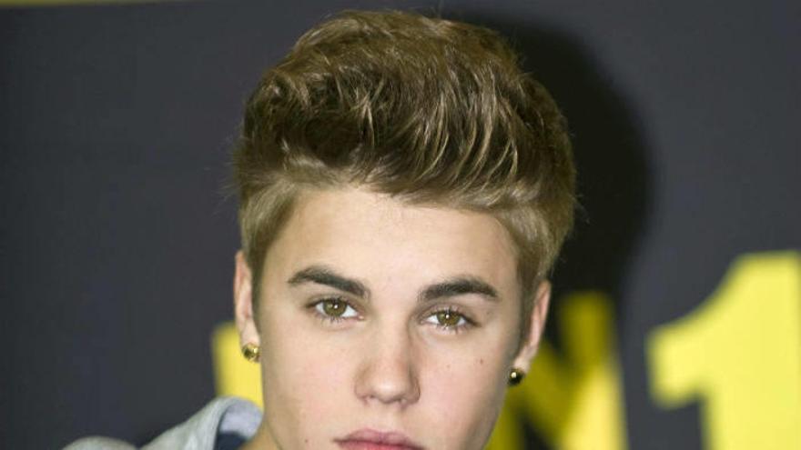 Bieber sigue provocando.