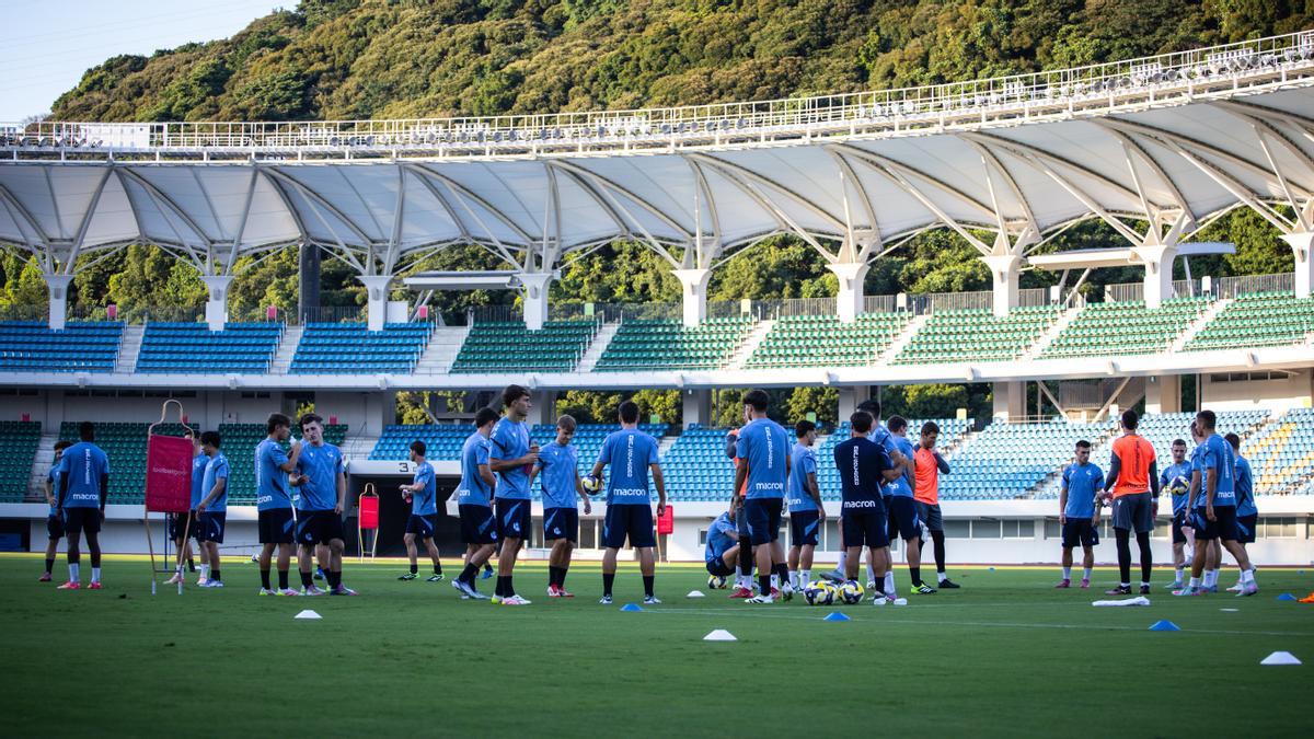 La Real ya se entrena en Nagasaki