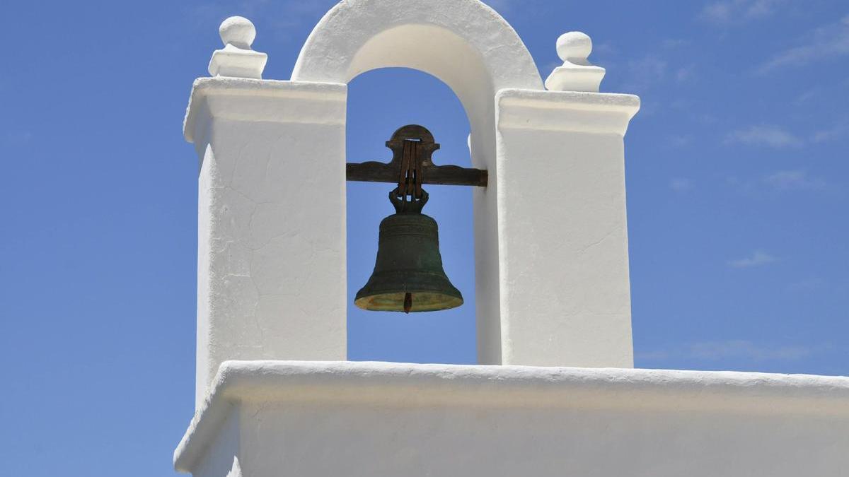 Una campana en una imagen de archivo