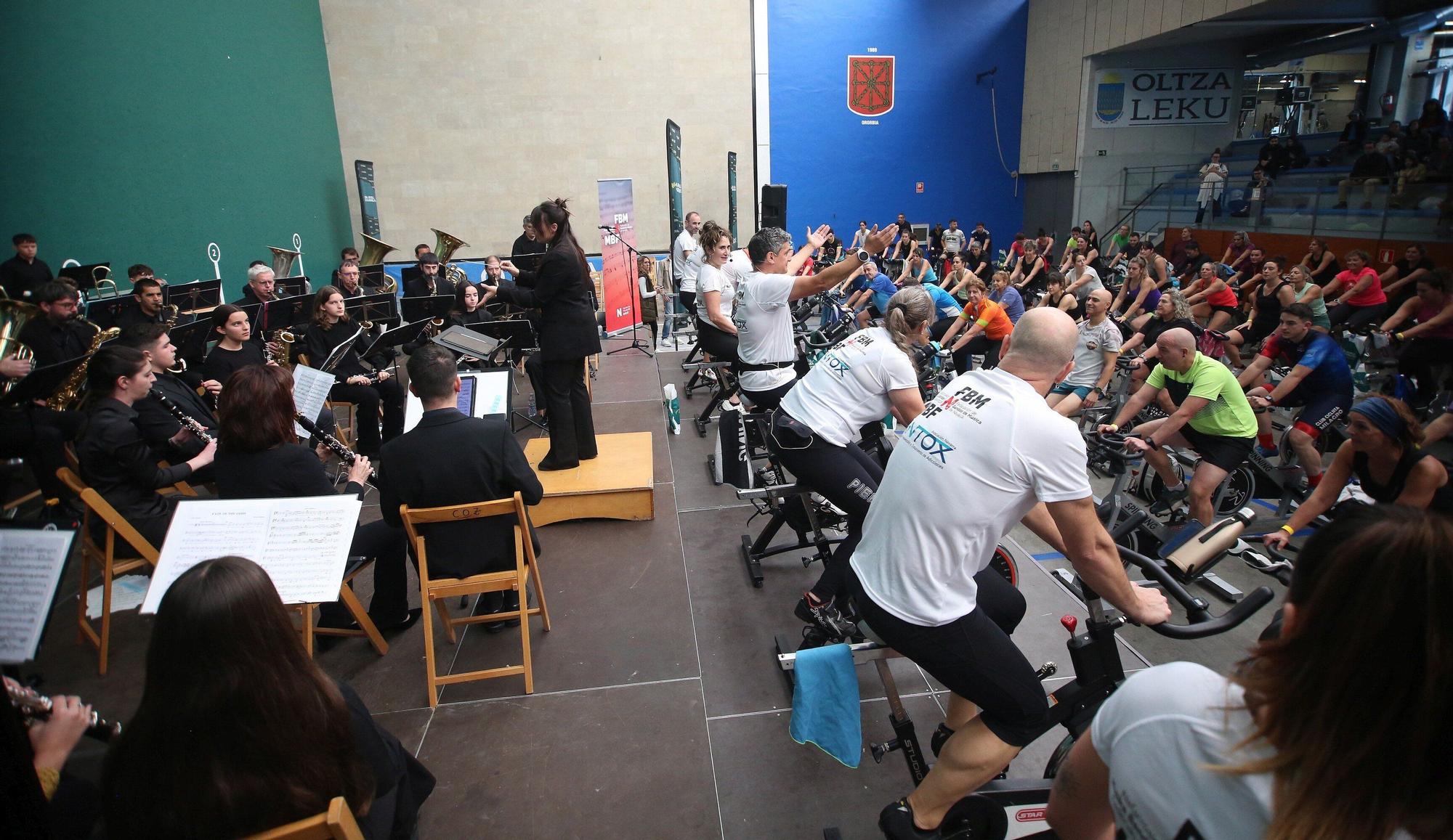 Spinning Band Solidario en Ororbia: música y deporte en directo por una buena causa