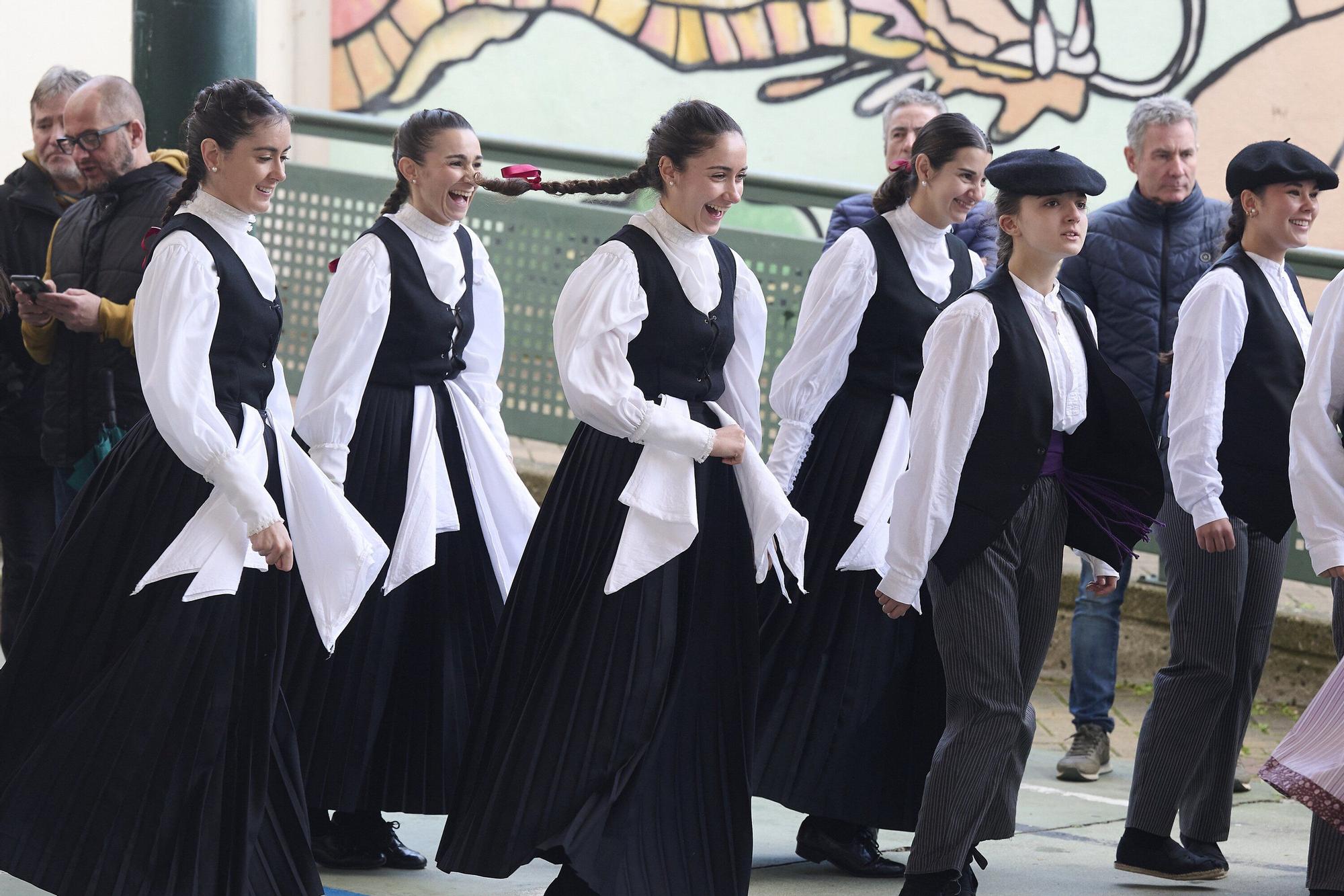 III Día del grupo de danzas Larratz