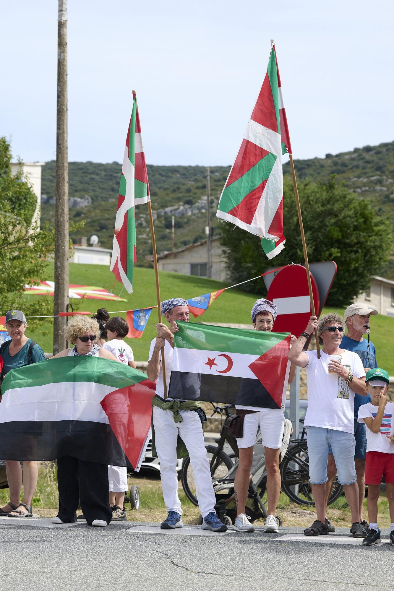 Fotos de la etapa navarra de La Vuelta 25 entre Sendaviva y Larra - Belagua
