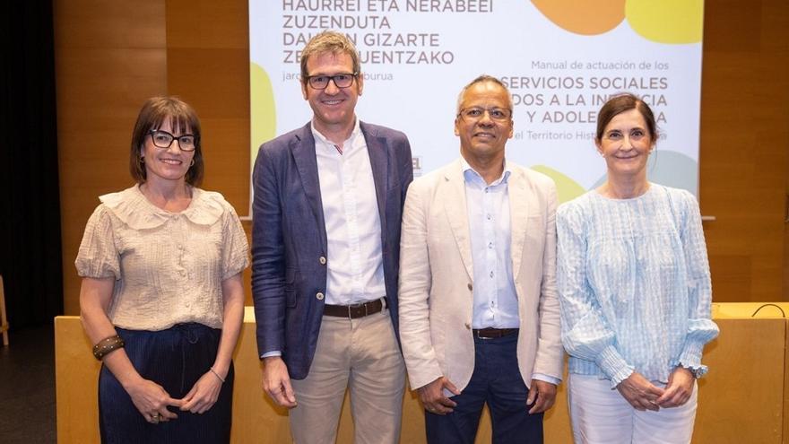 Álava unifica criterios para reforzar la protección y la detección de riesgo entre los menores