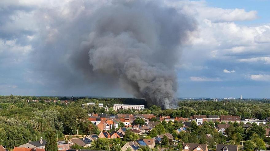 El festival Tomorrowland se mantiene pese a perder su escenario principal por un incendio