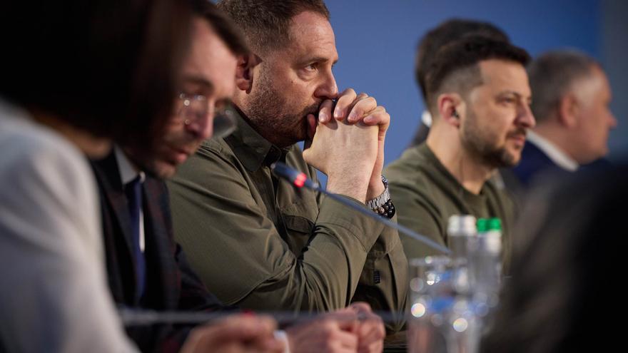 Zelenski recompone su delegación de paz tras la dimisión de su asesor por un escándalo de corrupción