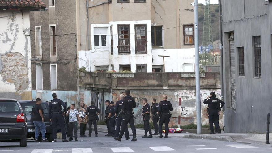 Dos familias piden a Barakaldo una “solución habitacional temporal”
