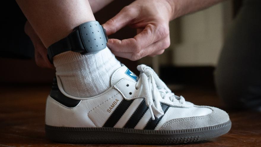 Dudas sobre la eficacia de las pulseras antimaltrato