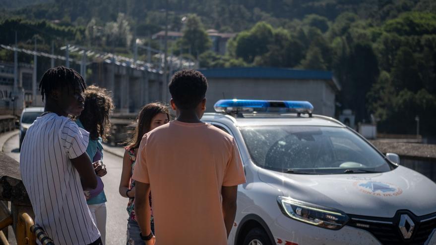 Recuperan el cuerpo de un joven ahogado en una playa fluvial de Ourense