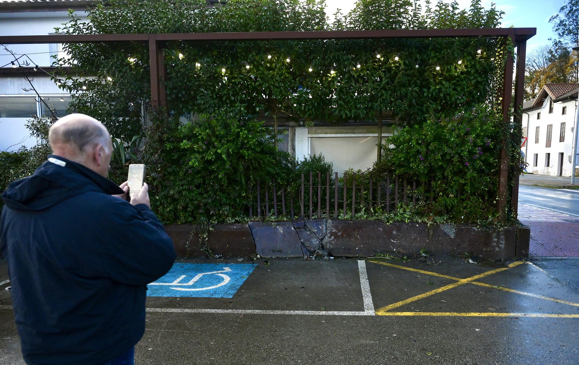 En imágenes: Fallecen tres jóvenes en un accidente de tráfico en Cabezón de la Sal