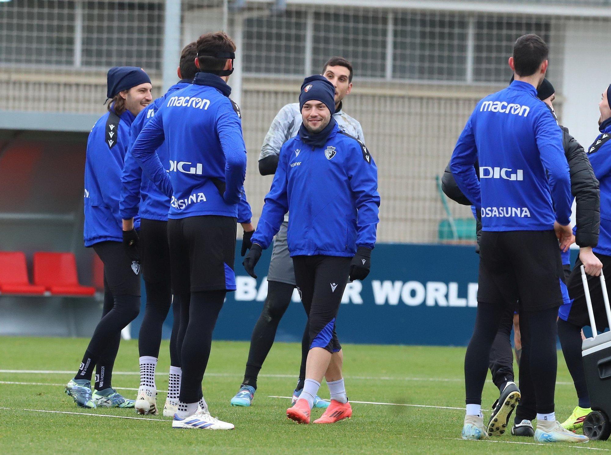 El primer entrenamiento de Osasuna de 2025