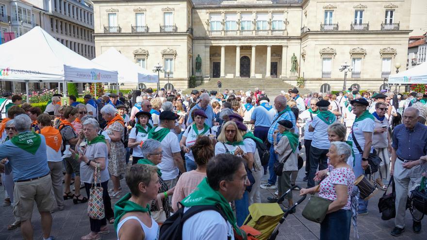 Las voces populares del Euskal Herria Kantuz toman Gasteiz