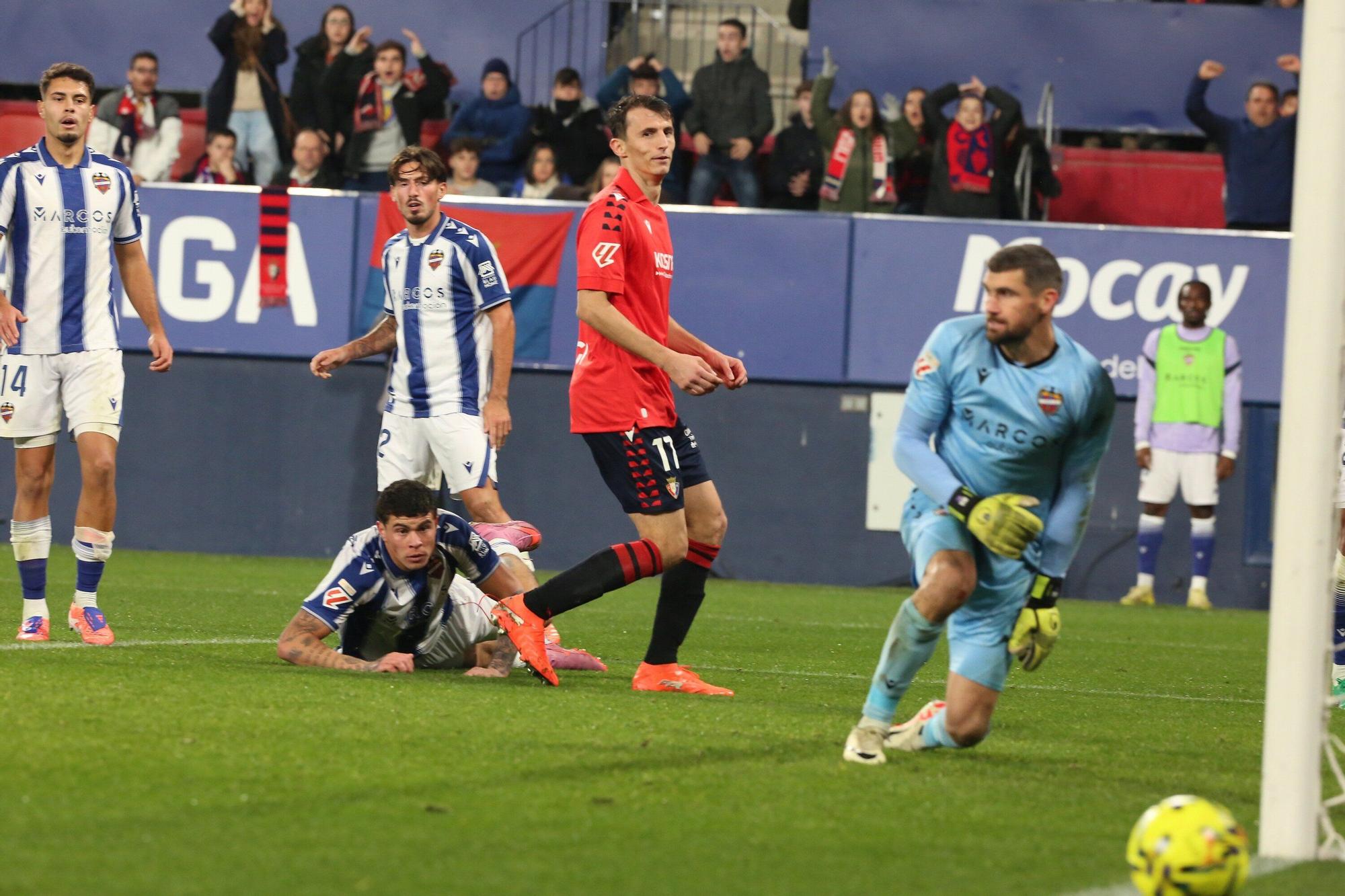 Fotos del partido Osasuna-Levante