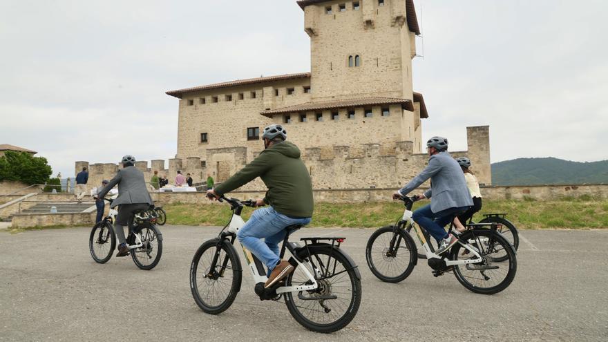 Valdegovía cuenta con diez puntos de estaciones de bicicletas eléctricas