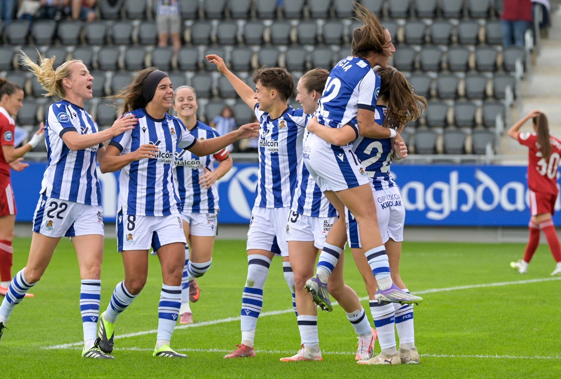 La Real femenina estrena su nuevo campo