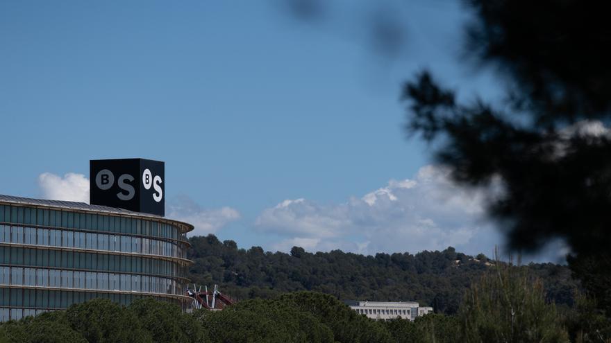 Sabadell rechaza la mejora de la OPA de BBVA y aumenta el objetivo de remuneración