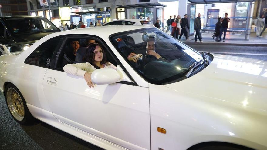 ¿Cuánto vale el coche con el que Rosalía anunció su nuevo disco?