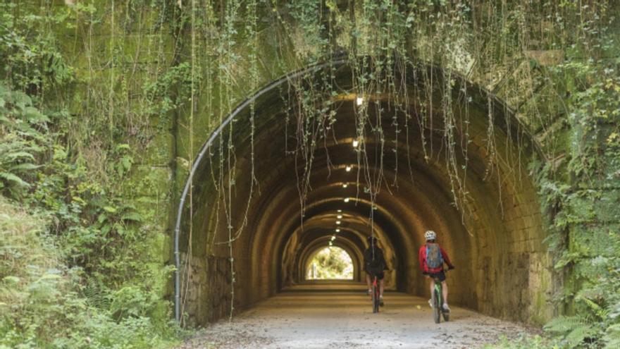 Una vía verde histórica a tan solo unos minutos de Bilbao