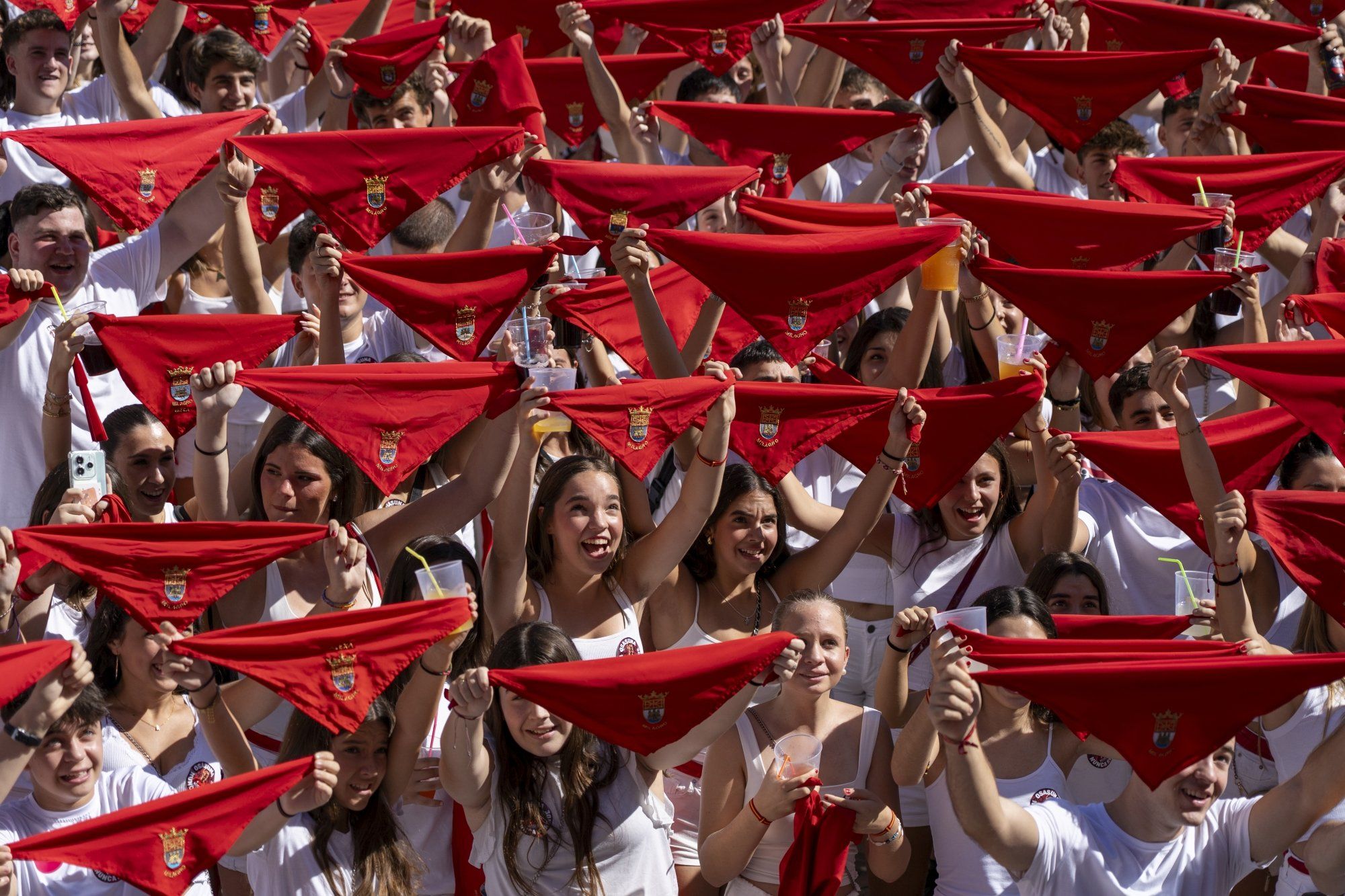 Fotos del cohete de fiestas de Milagro 2025