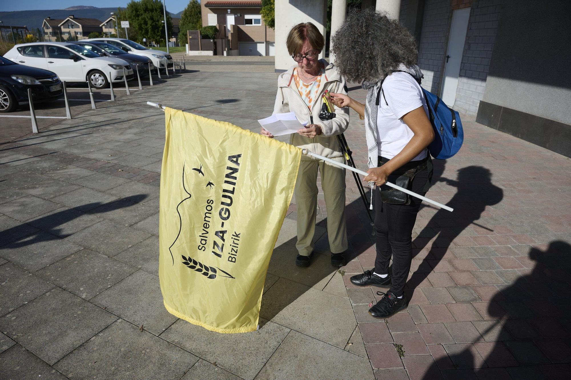 III salida montañera de 'Salvemos Iza-Gulina Bizirik'