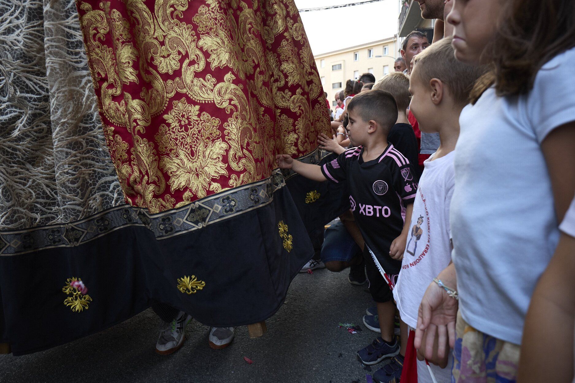 Fotos de la despedida de los gigantes en fiestas de Burlada