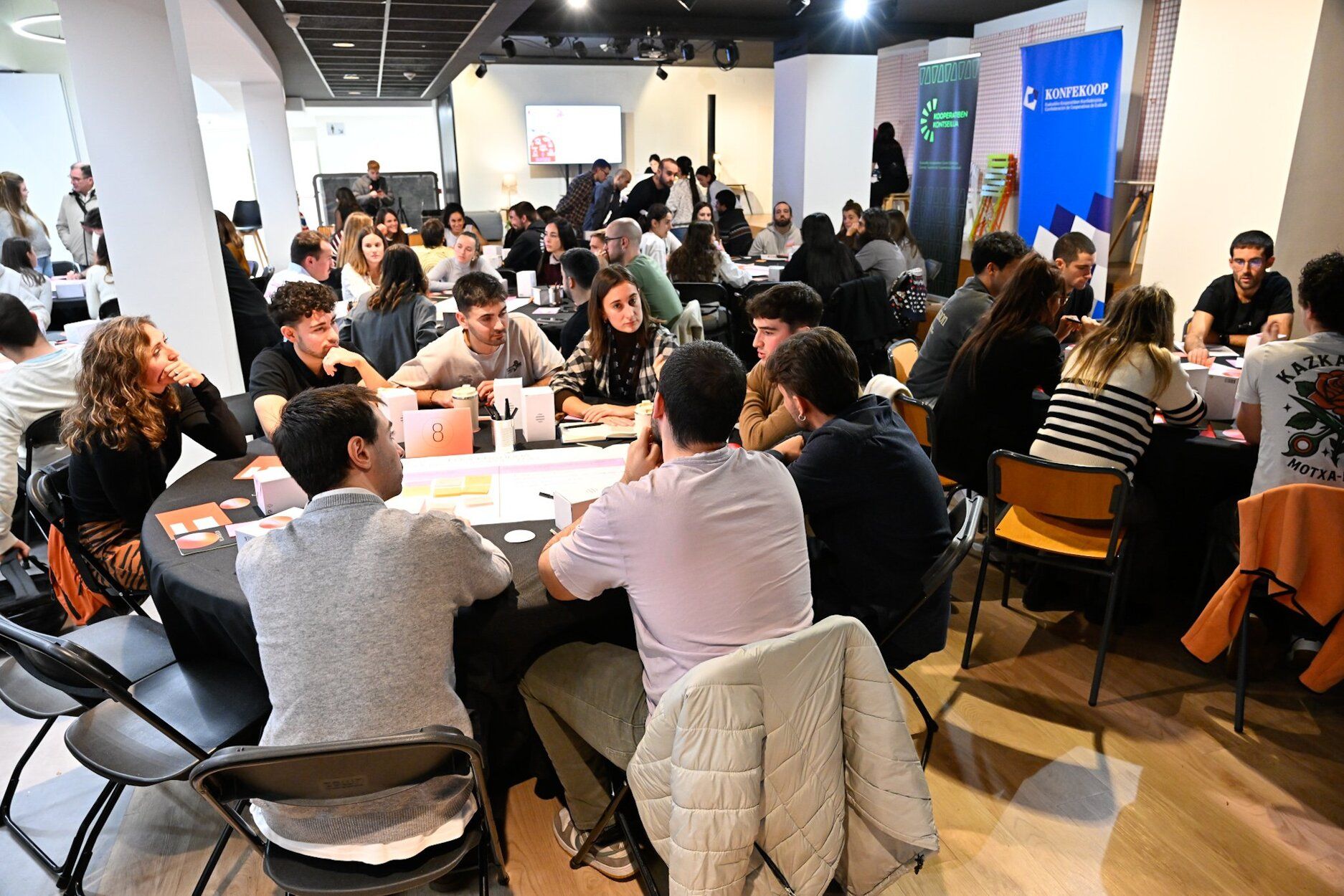 KOOPAKETA: Encuentro de jóvenes y cooperativismo