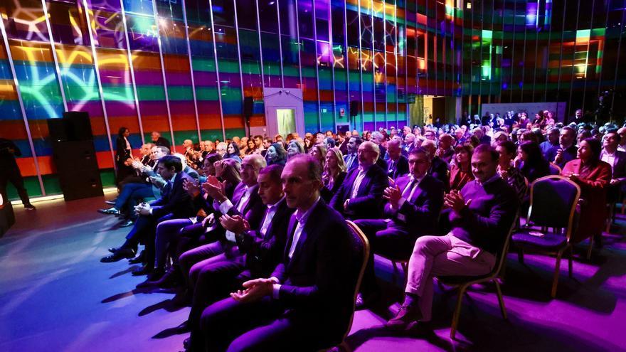 &quot;Vamos a seguir siendo la vitamina de Araba, la vitalmina&quot;