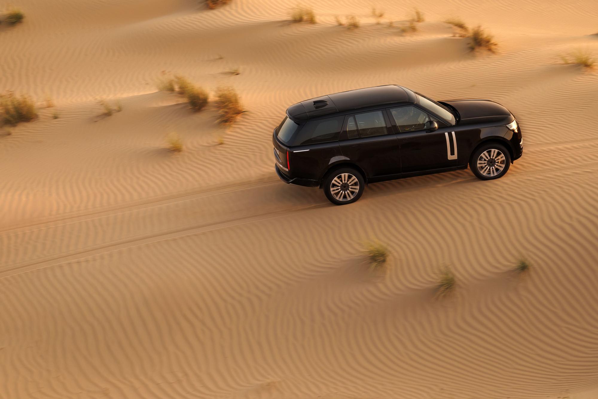 RANGE ROVER ELÉCTRICO TRASERA