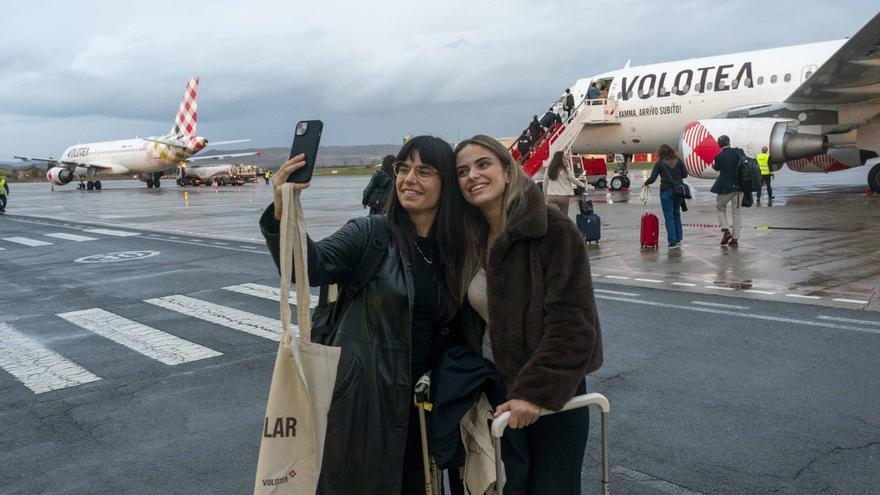 Foronda estrena los vuelos regulares a Barcelona y Madrid